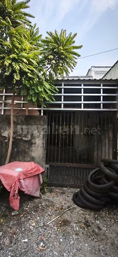 Cần tiền bán gấp, nhà nát, có sổ hồng, nhà chính chủ, nhà trống