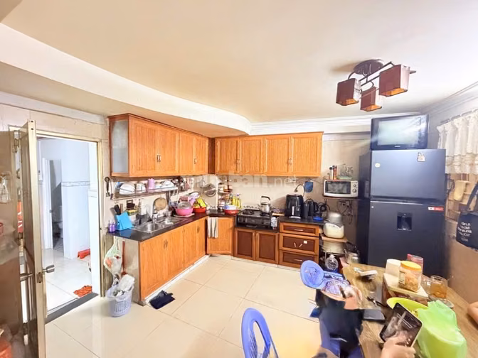 Quận 10 giá tốt 5 tầng 70m2(10 x 7) Hẻm ô tô 6m kinh doanh