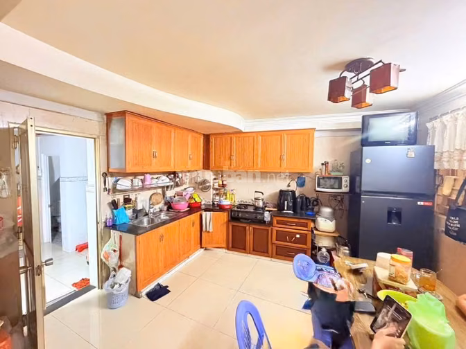 Quận 10 giá tốt 5 tầng 70m2(10 x 7) Hẻm ô tô 6m kinh doanh