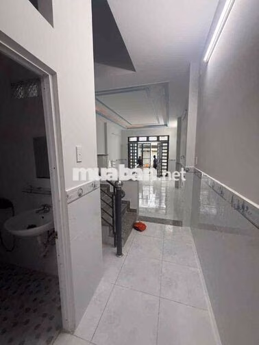 nhà thuê  mới 99%hồ học lãm an lạc bình Tân DT128 m giá 10tr