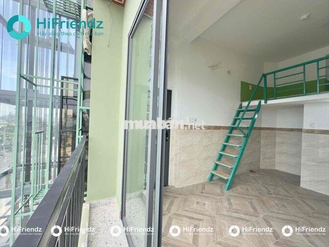 CHDV MỚI KENG FULL NỘI THẤT BAN CÔNG 10P QUA ĐẠI HỌC NGUYỄN TẤT THÀNH