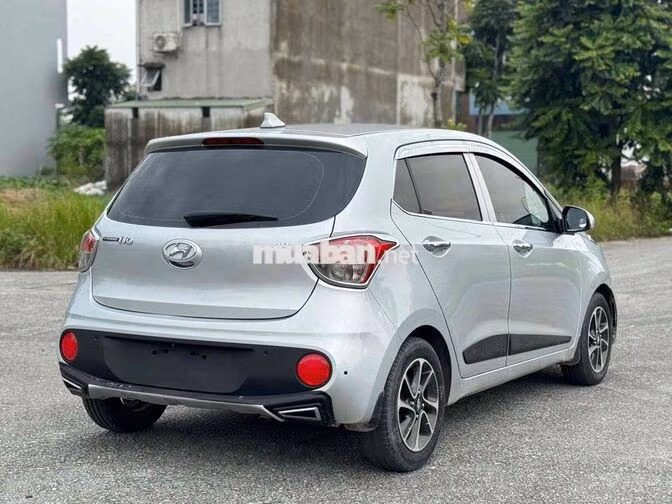 Hyundai Grand i10 2018 1.2 MT Bạc