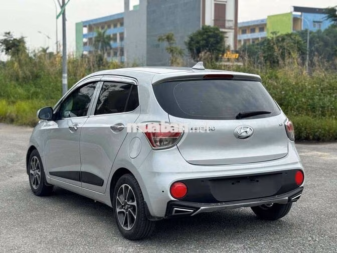 Hyundai Grand i10 2018 1.2 MT Bạc