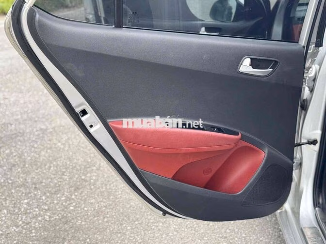 Hyundai Grand i10 2018 1.2 MT Bạc