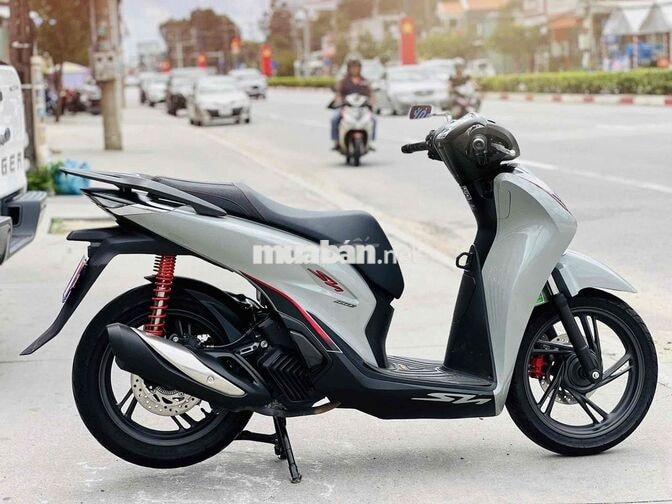 Honda SH 160i ABS 2025 Xám 4000 km