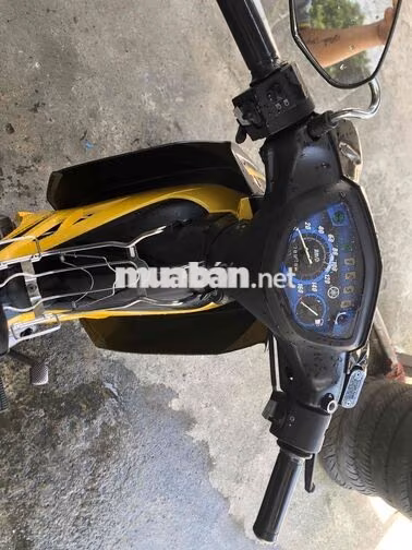 Yamaha Sirius RC 2011 Đen Vàng