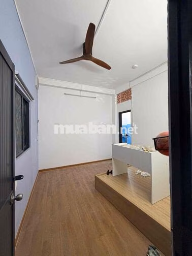 phòng mới sắp hoàn thiện chào đón tân sinh viên