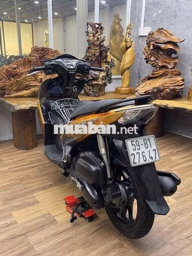 Honda Airblade biển số SG máy móc zin êm. odo 36k