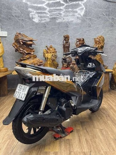 Honda Airblade biển số SG máy móc zin êm. odo 36k