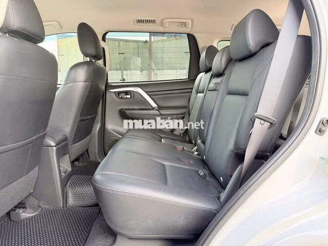 Pajero Sport 2022 4x4 dầu full ls Hãng giá xả Kho