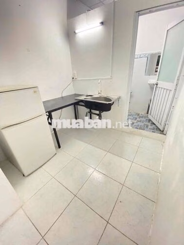 Cho Thuê Phòng Trọ Cửa Sổ Thoáng Cách Đại Học Kinh Tế UEH 3 Phút Đi Bộ