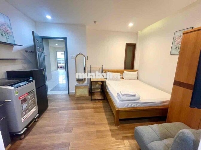Căn hộ mini thang máy full nội thất cuối đường Dương Bá Trạc Quận 8