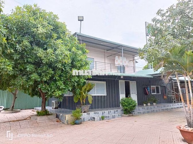 Mặt bằng kinh doanh gần vòng xoay cổng 11 phường Phước Tân 