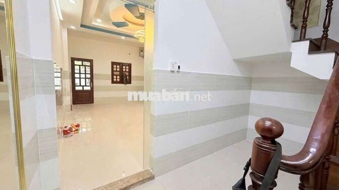 Nhà 1 Trệt 2 Lầu 4x30m Mặt Tiền Kinh Doanh Đường Huỳnh Tấn Phát