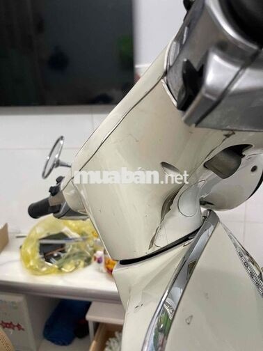 Piaggio Vespa Primavera Trắng