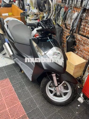 Honda Dylan 150 Đen Nhập khẩu