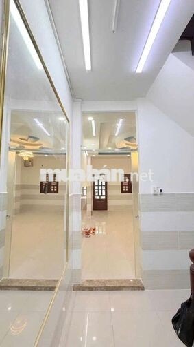 Nhà 1 Trệt 2 Lầu 4x30m Mặt Tiền Kinh Doanh Đường Huỳnh Tấn Phát