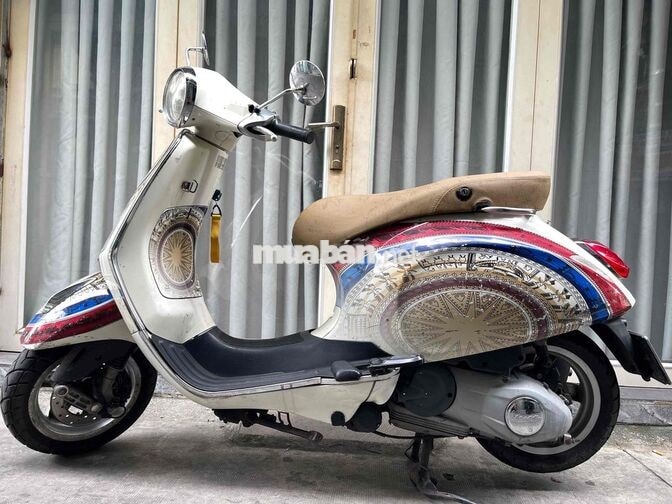 Piaggio Vespa Primavera Trắng