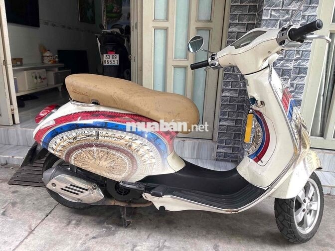 Piaggio Vespa Primavera Trắng