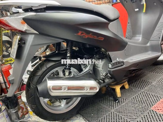 Honda Dylan 150 Đen Nhập khẩu