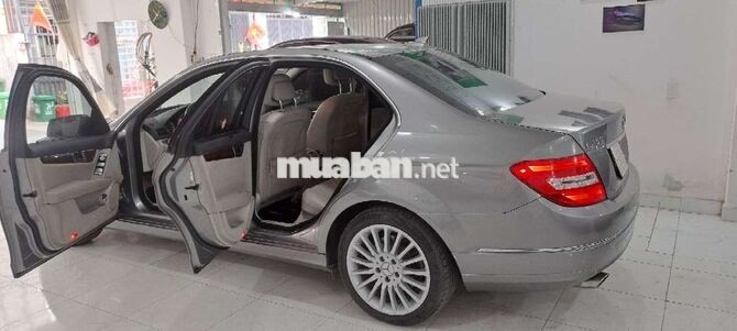 Mercedes C250 CGI Xám 146314 km