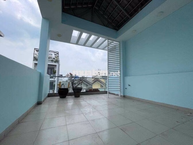 NHÀ SIÊU DÀI RỘNG 4x30 4PN GIÁP CHỢ CẦU ĐỒNG