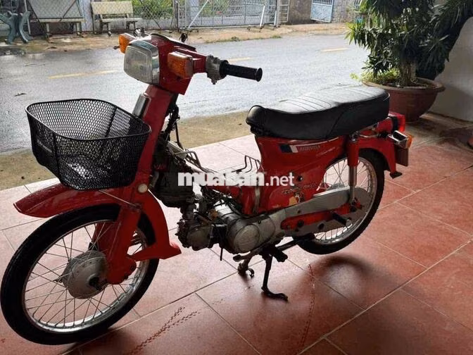 Honda DD 70 Đỏ