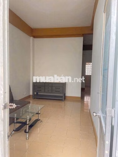Căn hộ Phú Mỹ. Em gái U50 vay nóng tiệm cầm đồ giá tan nát