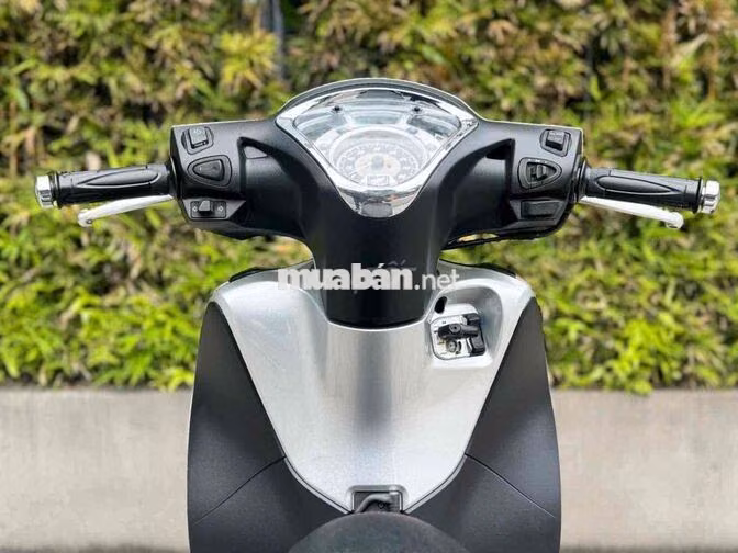 SH Mode bstp( nợ xấu đưa trước e 15tr nhận xe)