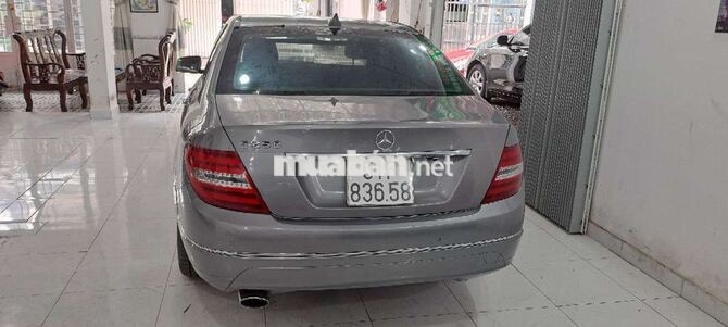 Mercedes C250 CGI Xám 146314 km