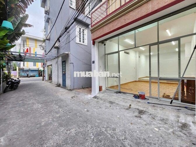 CHO THUÊ NHÀ 3 TẦNG NGANG 10M CẠNH TOÀ NHÀ QUẢ BẮP – VIEW CÔNG VIÊN