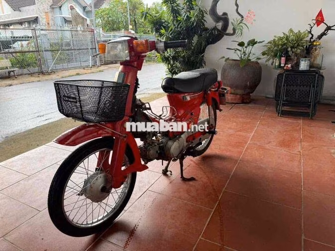 Honda DD 70 Đỏ