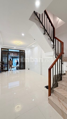 (367.346) Tân Phú – 4.95 tỷ – 34m² – HXH Hòa Bình –2PN – 2 tầng - Tay