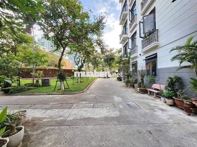 CHO THUÊ NHÀ 3 TẦNG NGANG 10M CẠNH TOÀ NHÀ QUẢ BẮP – VIEW CÔNG VIÊN
