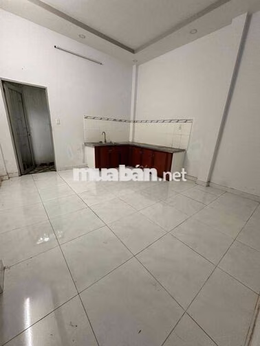 cho thuê nhà nguyên căn nhà đẹp đã lắp màn rèm cửa