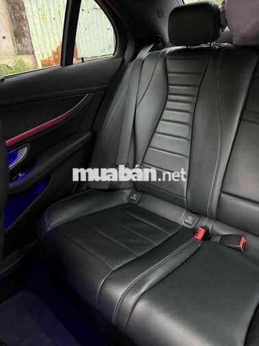 Mercedes-Benz E300 AMG 2021 Đen 43.000 km