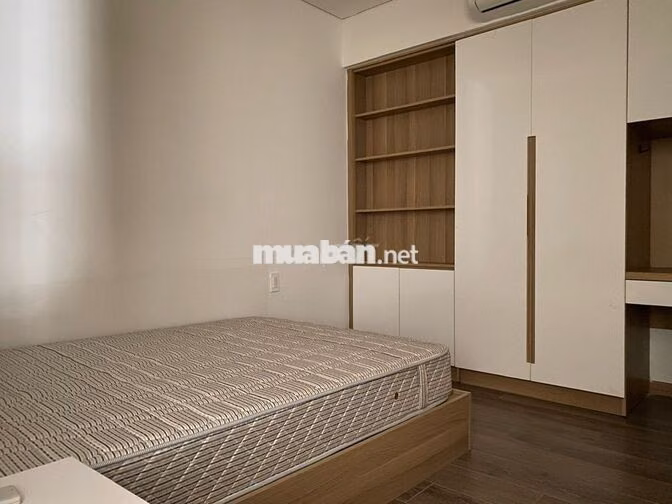 Cần bán căn chung cư Fhome 2pn giá TỐT ngay trung tâm thành phố