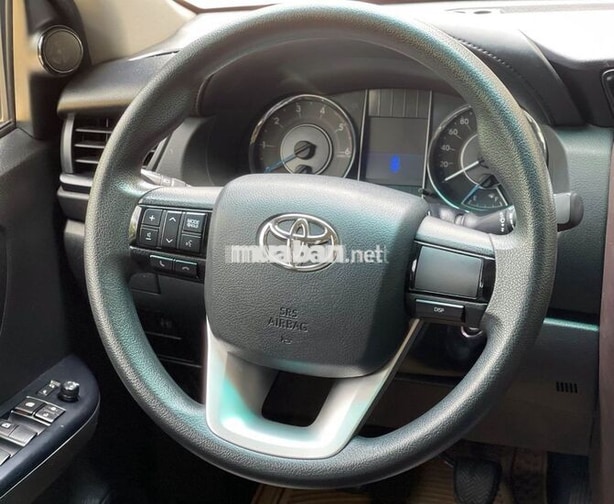 Toyota Fortuner MT 2020 Máy dầu - Bạc
