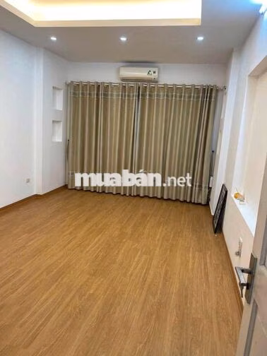 SÁT PHỐ. Ô TÔ. KINH DOANH. CHO THUÊ NHÀ NGÕ HOÀNG VĂN THÁI