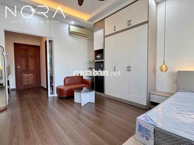 Căn Hộ Ban Công Gần Chợ Bến Thành Đại Học UEH Trung Tâm Quận 1 Gần Q3