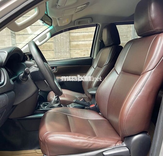 Toyota Fortuner MT 2020 Máy dầu - Bạc