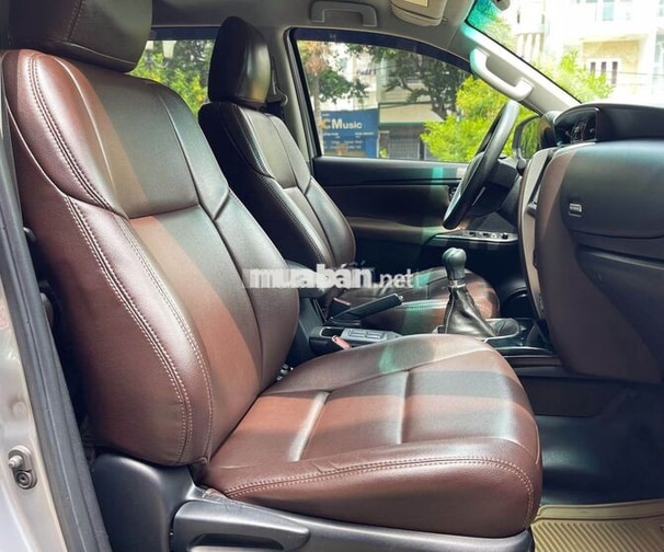Toyota Fortuner MT 2020 Máy dầu - Bạc