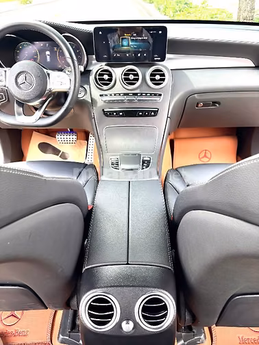 MERCEDES GLC 300 4MATIC 2022 - ĐỎ HYACINTH / ĐEN - 33.000KM - SIÊU CỌP