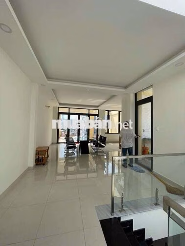Mặt tiền lớn 20m đường Phan Văn Trị - Gò Vấp - TP. Hồ Chí Minh