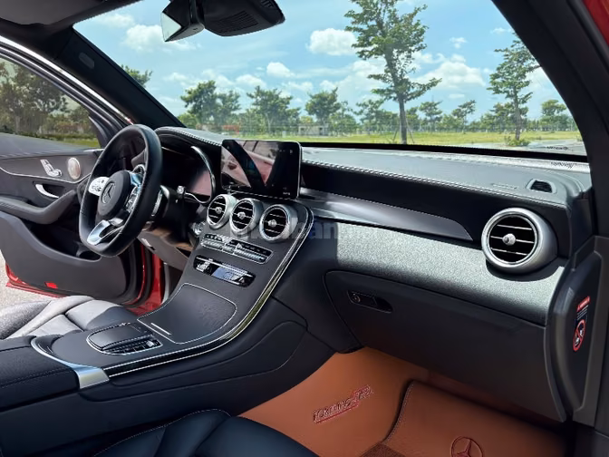 MERCEDES GLC 300 4MATIC 2022 - ĐỎ HYACINTH / ĐEN - 33.000KM - SIÊU CỌP