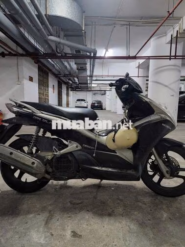 Chính Chủ Bán Honda Air Blade Đen Nữ 2011 