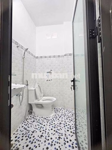 Bán nhà Tân Hưng, Quận 7 - 28.8m2 (3.2m × 9m) - 2 Tầng (1 Trệt 1 Lầu)