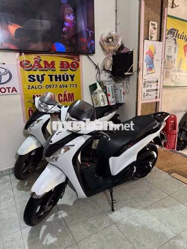 Honda SH 150i Trắng 150cc Ý