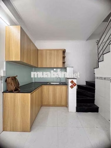 Bán nhà Tân Hưng, Quận 7 - 28.8m2 (3.2m × 9m) - 2 Tầng (1 Trệt 1 Lầu)