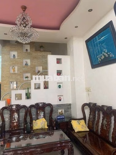 Cho thuê nhà Góc 2MT Lý Thánh Tông. DT: 4 x 16 - 4 Tầng. Giá: 18 Triệu